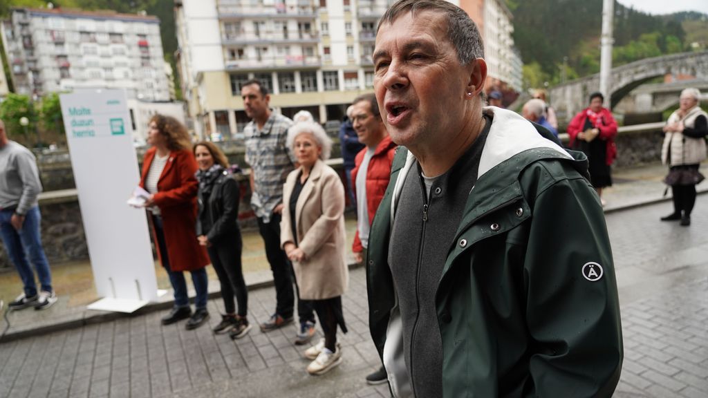 Arnaldo Otegi durante la presentación de algunos candidatos de Bildu a las elecciones del 28M