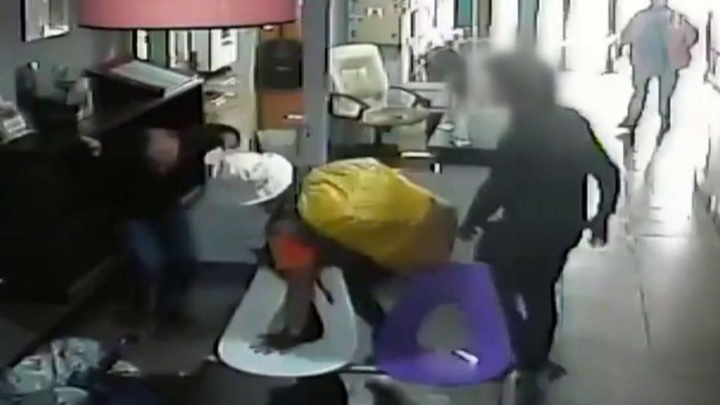 Brutal agresión de un peregrino al dueño de un albergue: “Te voy a reventar”