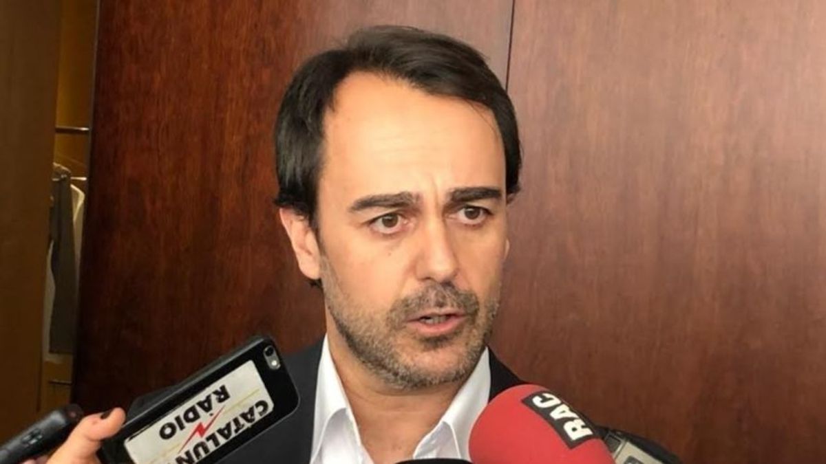 Imagen del concejal del PP Óscar Ramírez en el Ayuntamiento de Barcelona Imagen del concejal del PP Óscar Ramírez en el Ayuntamiento de Barcelona