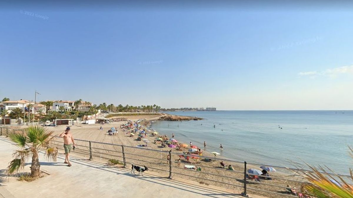 Playa Flamenca en Orihuela (Alicante) Playa Flamenca en Orihuela (Alicante)