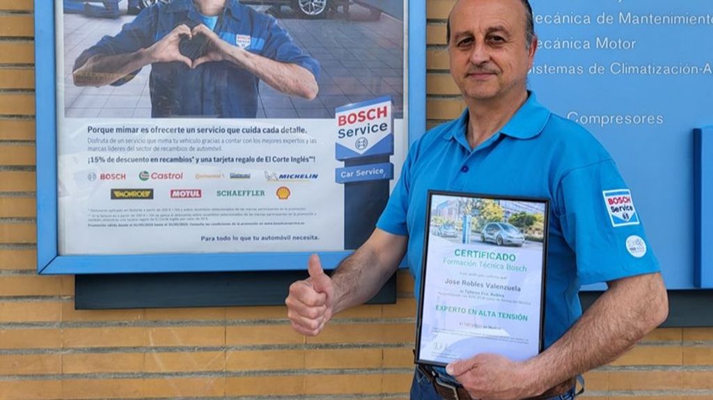 APERTURA  José Robles propietario de taller de la red Bosch Car Service FOTO NIUS