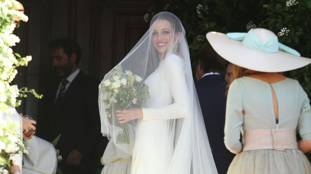 Eva González vestida de novia. FUENTE: Cordonpress