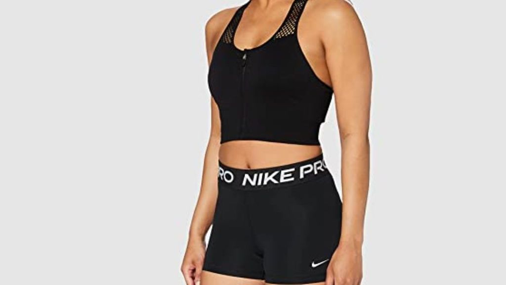 Máxima comodidad en tus entrenamientos con este pantalón corto deportivo de Nike