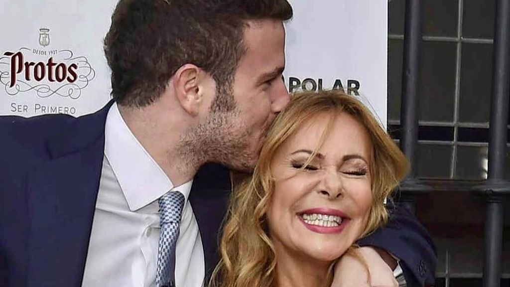 Ana Obregón y su hijo Aless