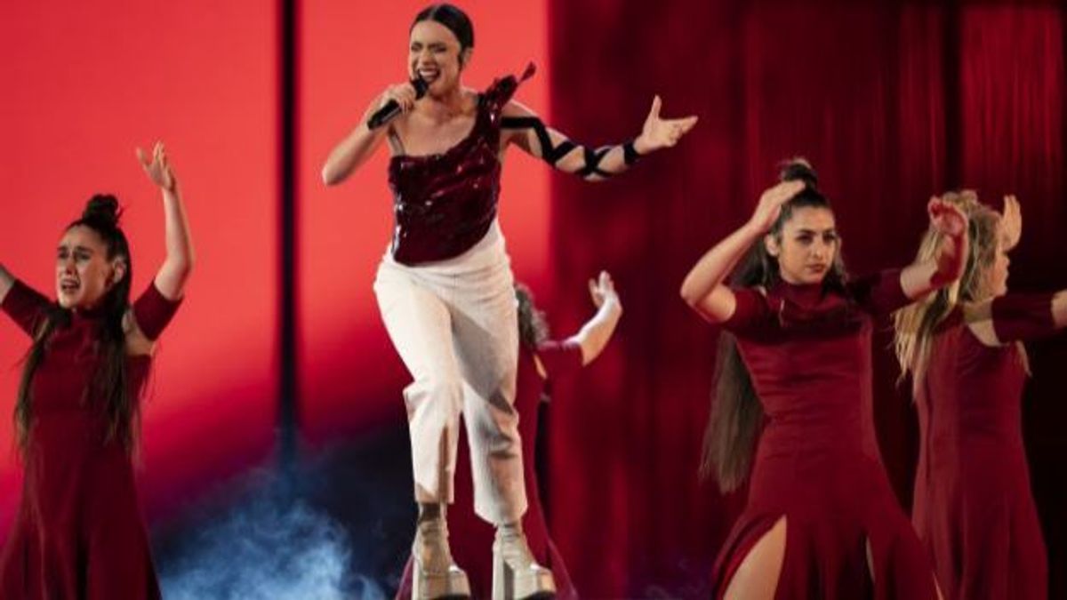 Blanca Paloma brilla en Eurovisión con un vestuario lleno de simbolismo