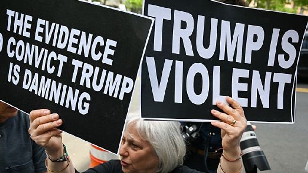 Manifestante contra Trump en Nueva York