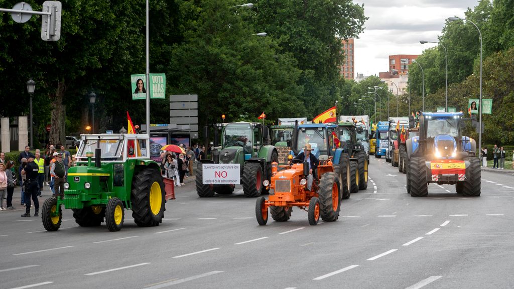 SOS Rural se manifiesta en Madrid contra las "nefastas" políticas que llevan al campo a la "ruina"