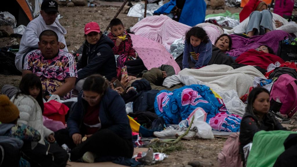 Así viven 5.000 migrantes en el campamento improvisado a metros de la frontera de Estados Unidos