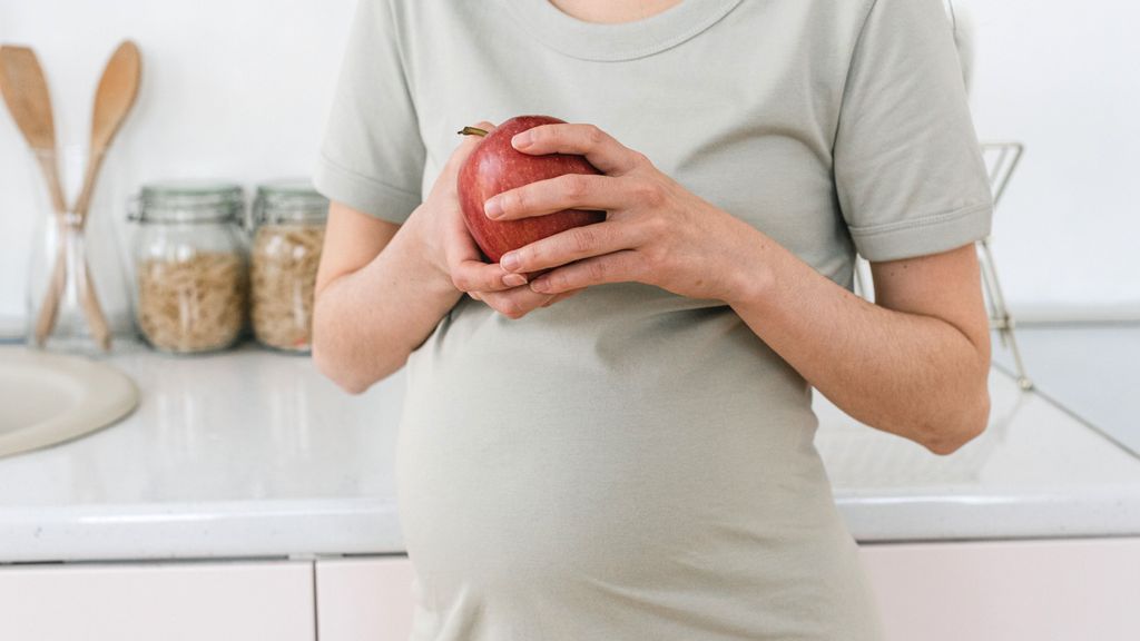 El ácido fólico es esencial antes de la concepción y durante el embarazo. FUENTE: Pexels