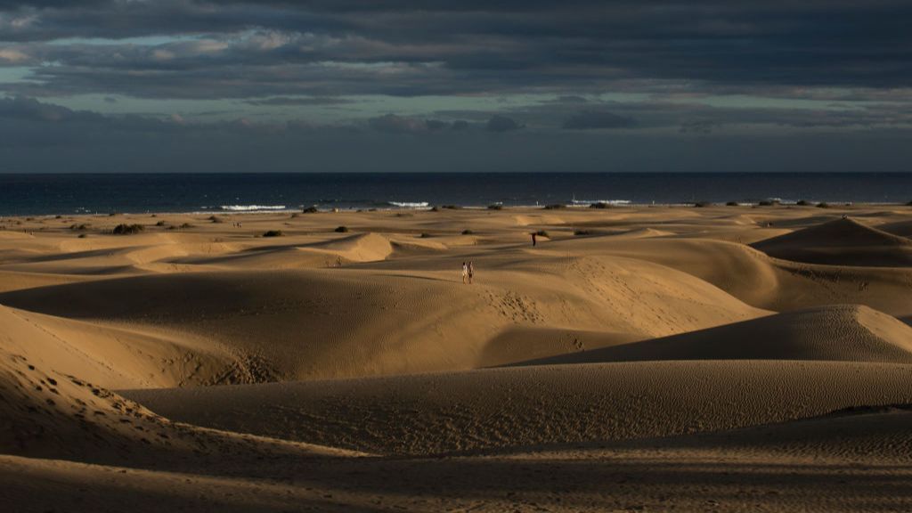 Las dunas de Maspalomas, en riesgo de desaparecer por estructuras como quioscos y chiringuitos