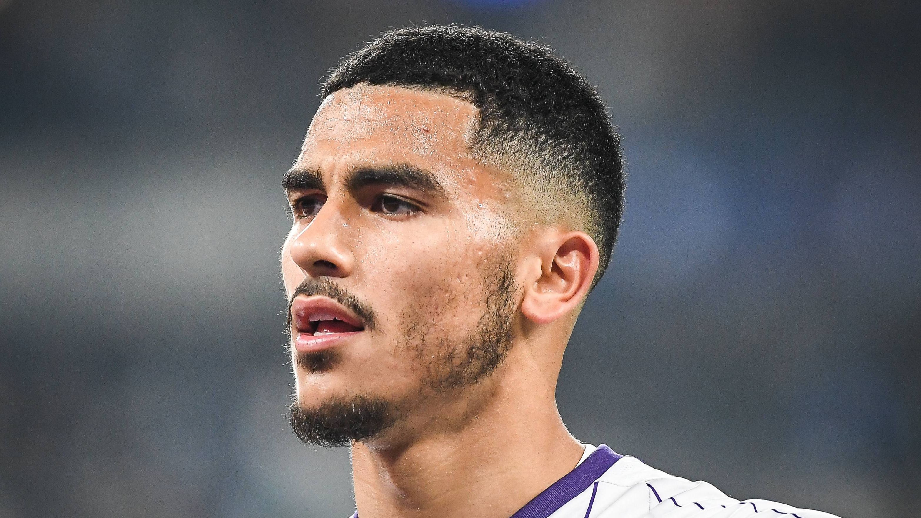 Un jugador del Toulouse, suspendido por el equipo: "En mi casa las mujeres no hablan así a los hombres"