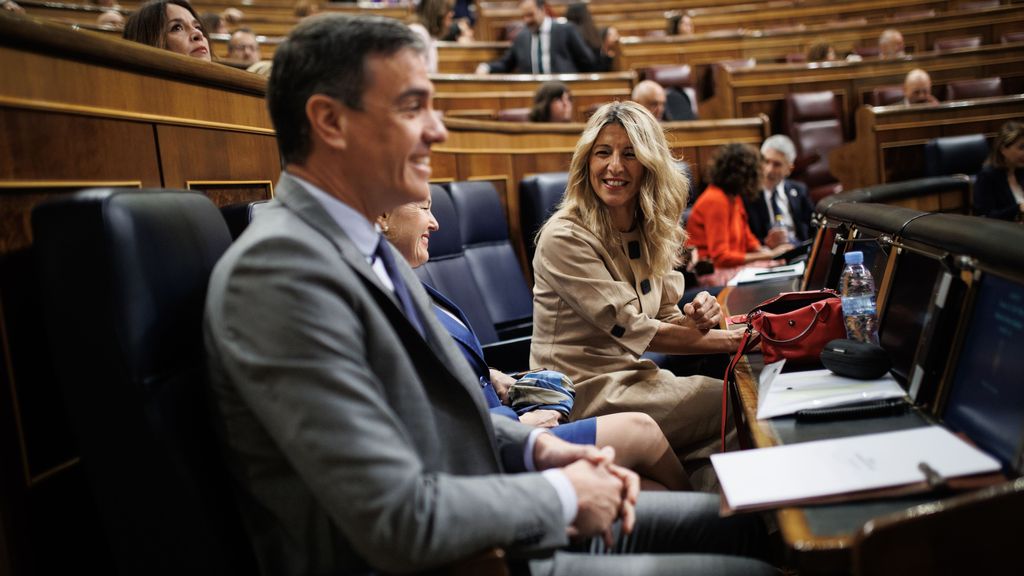 El presidente Pedro Sánchez y la vicepresidenta Yolanda Díaz este miércoles en la sesión de control en el Congreso