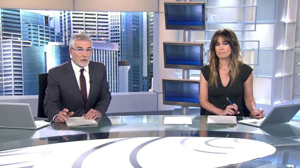 Con David Cantero e Isabel Jiménez Informativos Telecinco 2023 Mediodía 17/05/2023