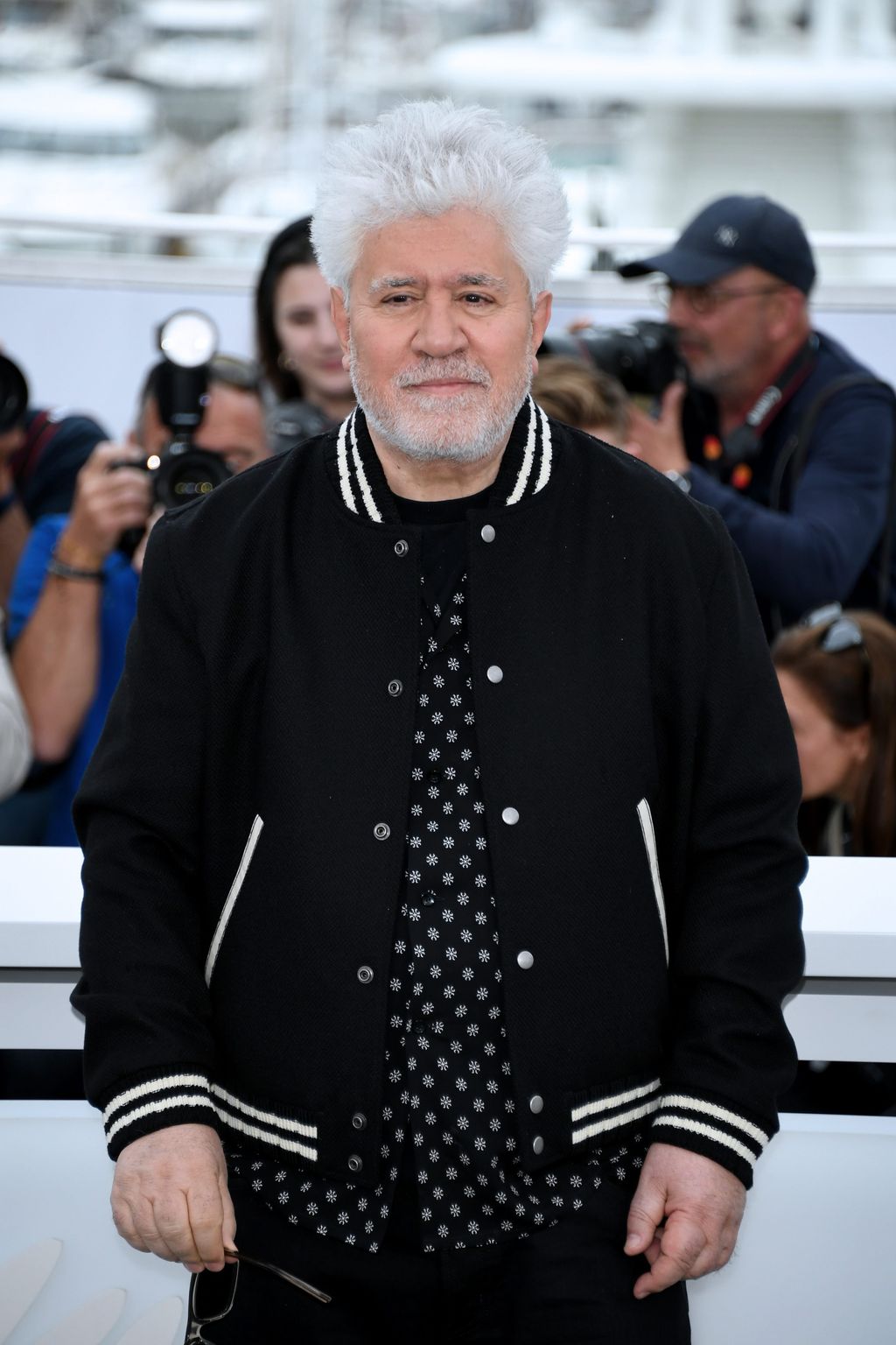 Pedro Almodóvar posa en el Festival de Cannes 2023