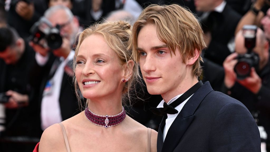 Uma Thurman y Levon Hawke en la afombra roja de Cannes 2023