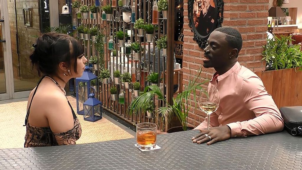 Antonio y Judith durante su cita en 'First Dates'