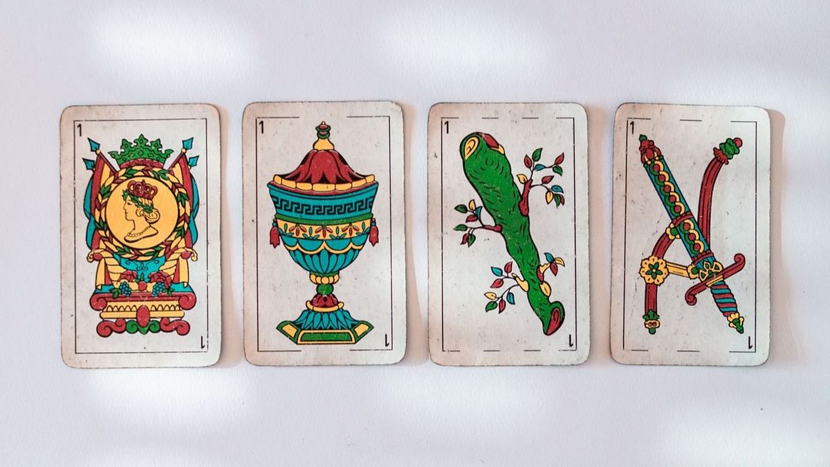 Cómo jugar al solitario: juego de cartas