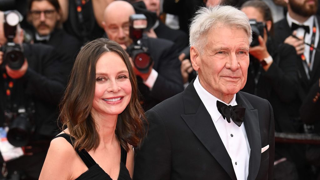 Calista Flockhart y Harrison Ford en la alfombra roja de Cannes 2023