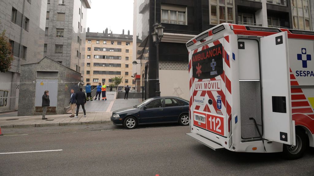 Dos días de luto oficial en Oviedo por las dos mellizas muertas al caer desde un cuarto piso