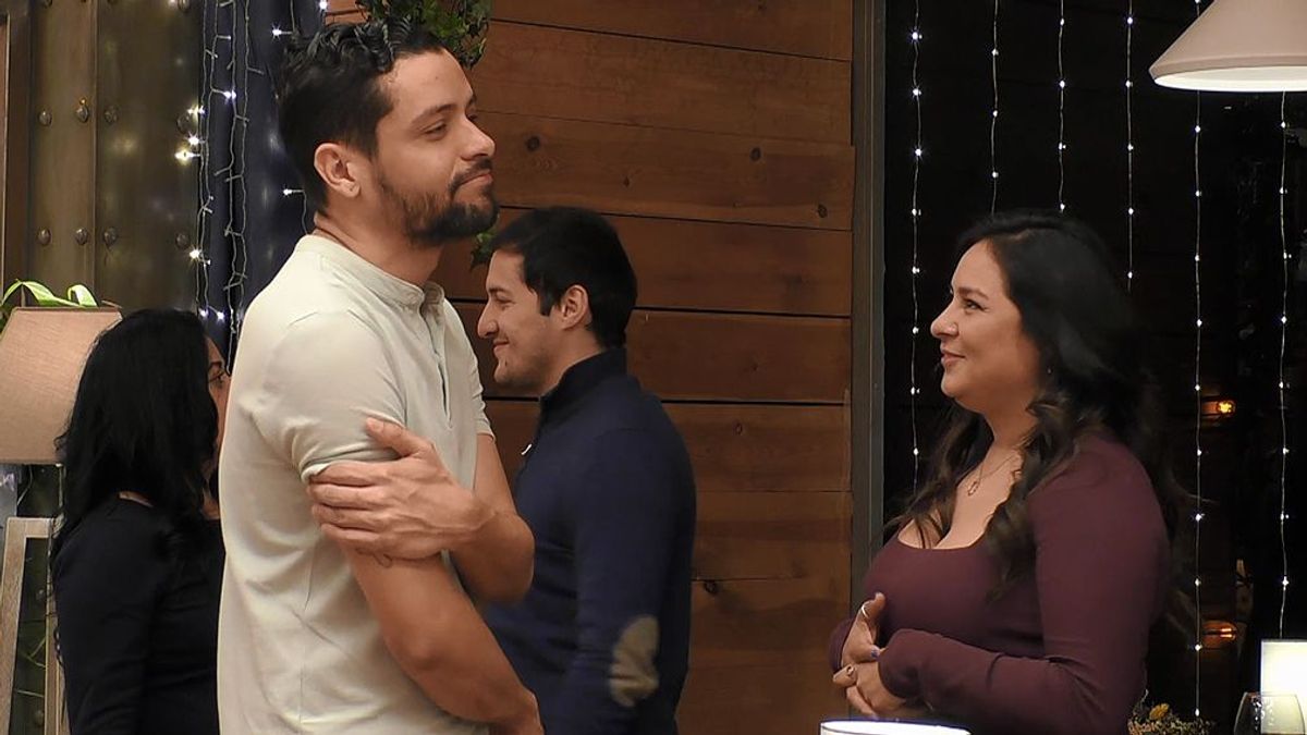 Isabel y la altura en ‘First Dates’: “Es casi igual que yo y me gustan más altos”