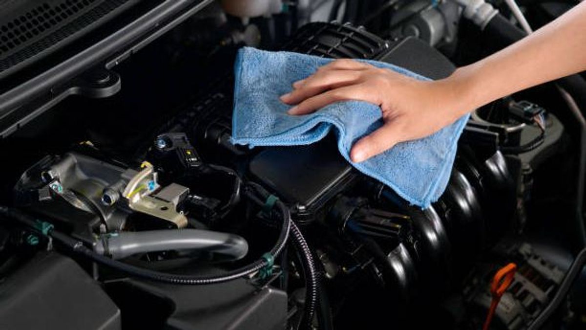 Limpiar el motor de forma incorrecta y sin cuidado puede provocar fallos y averías Limpiar el motor de forma incorrecta y sin cuidado puede provocar fallos y averías