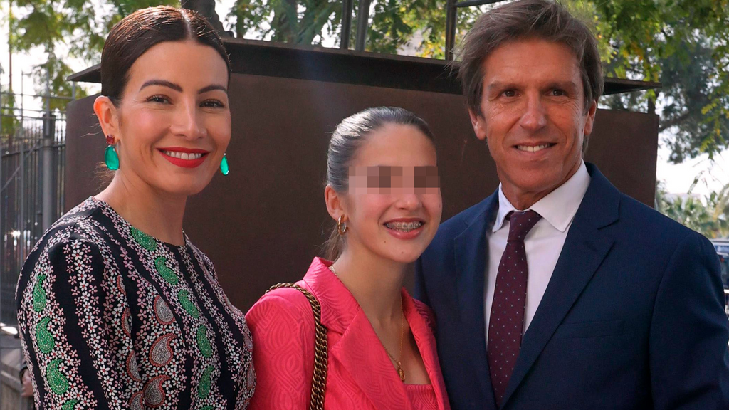 Virginia Troconis y Manuel Díaz, con su hija Triana