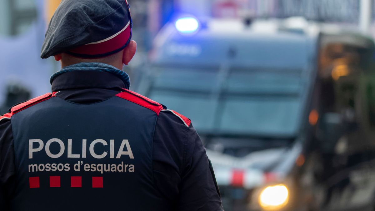 Agente de los Mossos d'Esquadra