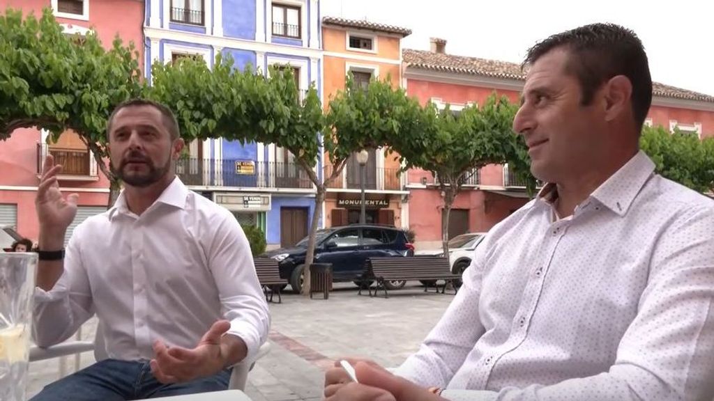 Antonio y Pedro, dos hermanos que se convierten en rivales en campaña electoral: uno se presenta por PSOE y otro por Vox