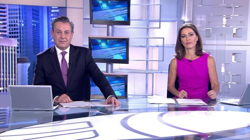 Con José Ribagorda y Ángeles Blanco Informativos Telecinco 2023 Noche 21/05/2023