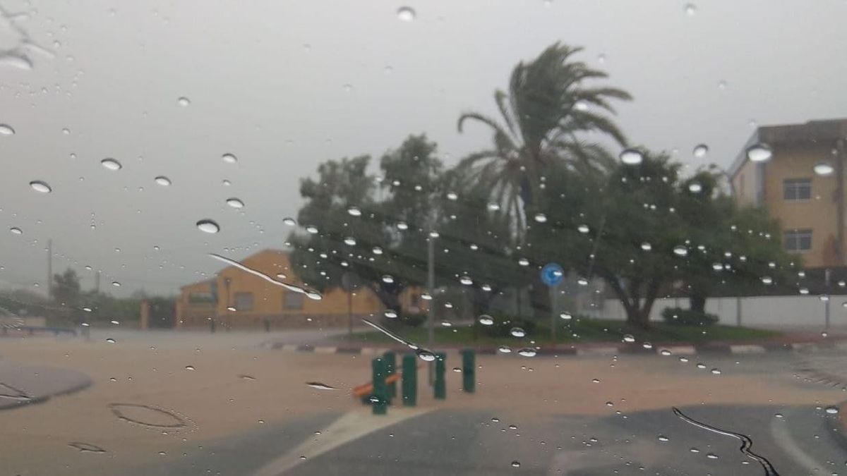 Orihuela suspende las clases y actividades deportivas el 23 de mayo ante el riesgo de fuertes lluvias Orihuela suspende las clases y actividades deportivas el 23 de mayo ante el riesgo de fuertes lluvias