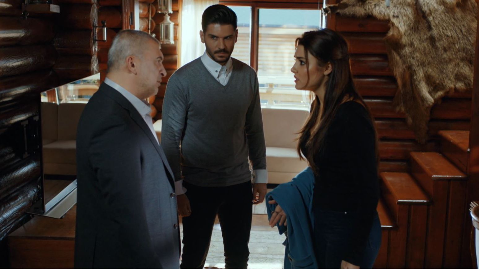 Hazal es secuestrada