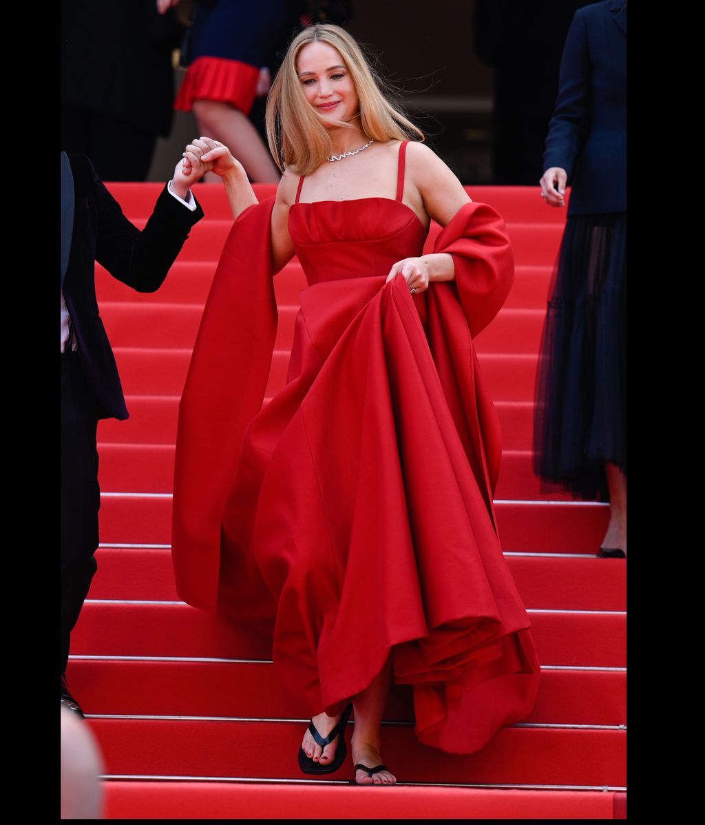 Jennifer Lawrence acude al Festival de Cannes en chanclas