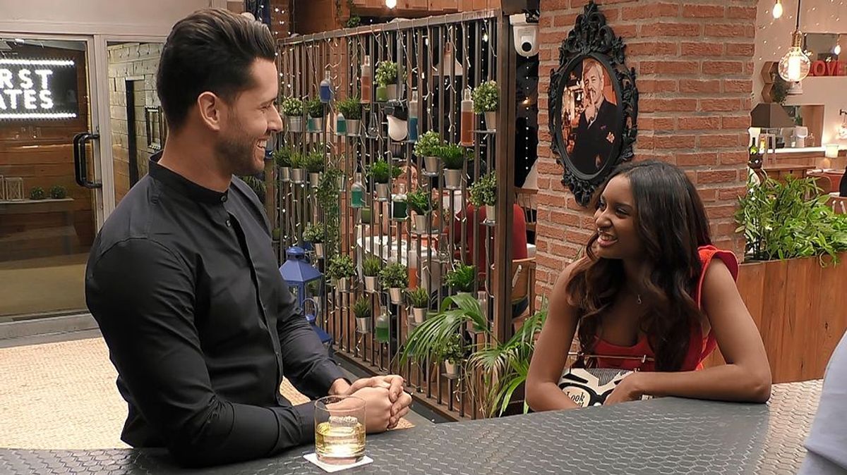 Jeniffer López y Ben Affleck hacen match en ‘First Dates’: “Una cita de celebrities”