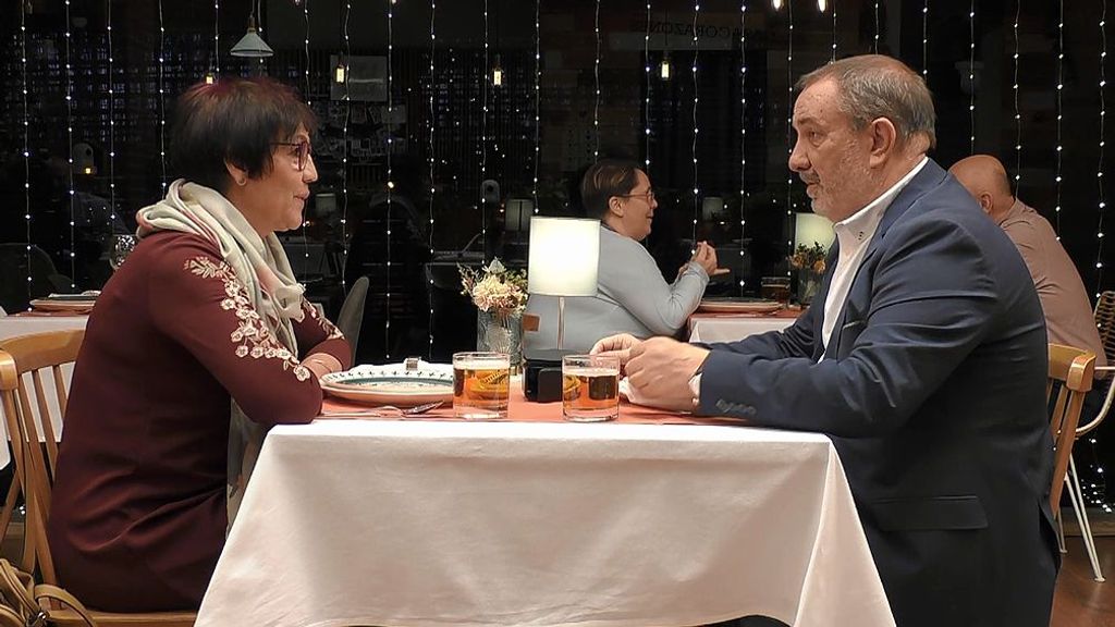 Pedro y Lola durante su cita en 'First Dates'