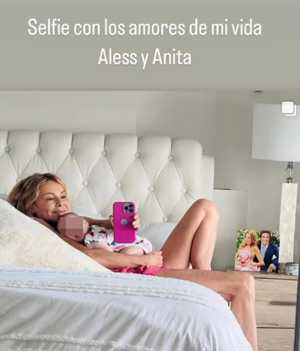 El "selfie" de Ana Obregón con los amores de su vida