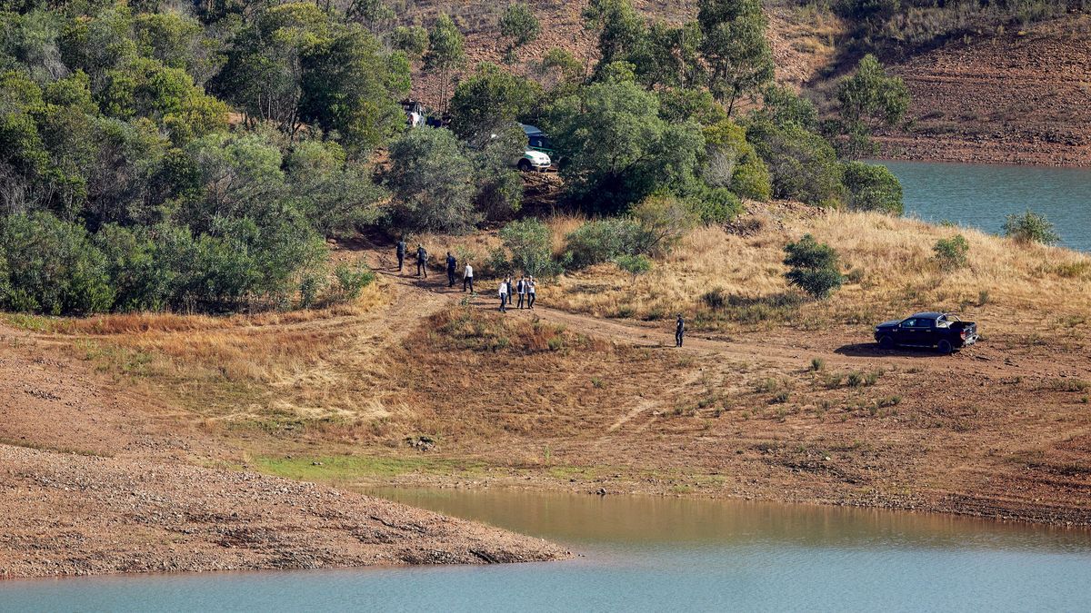 Search for Madeleine McCann resumed at the Arade dam area in Portugal Search for Madeleine McCann resumed at the Arade dam area in Portugal