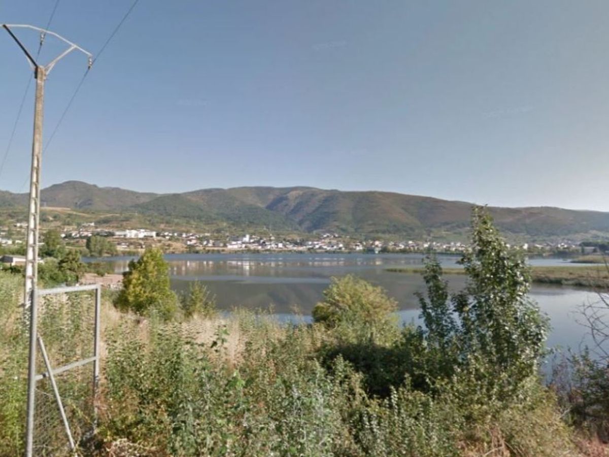 Encuentran a un hombre muerto flotando en el embalse de A Rúa, Ourense