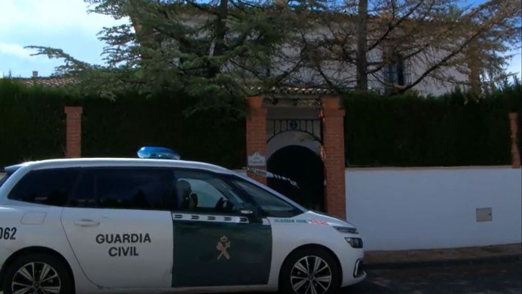 Hallan los cadáveres de una mujer embarazada y su hijo de tres años en Granada