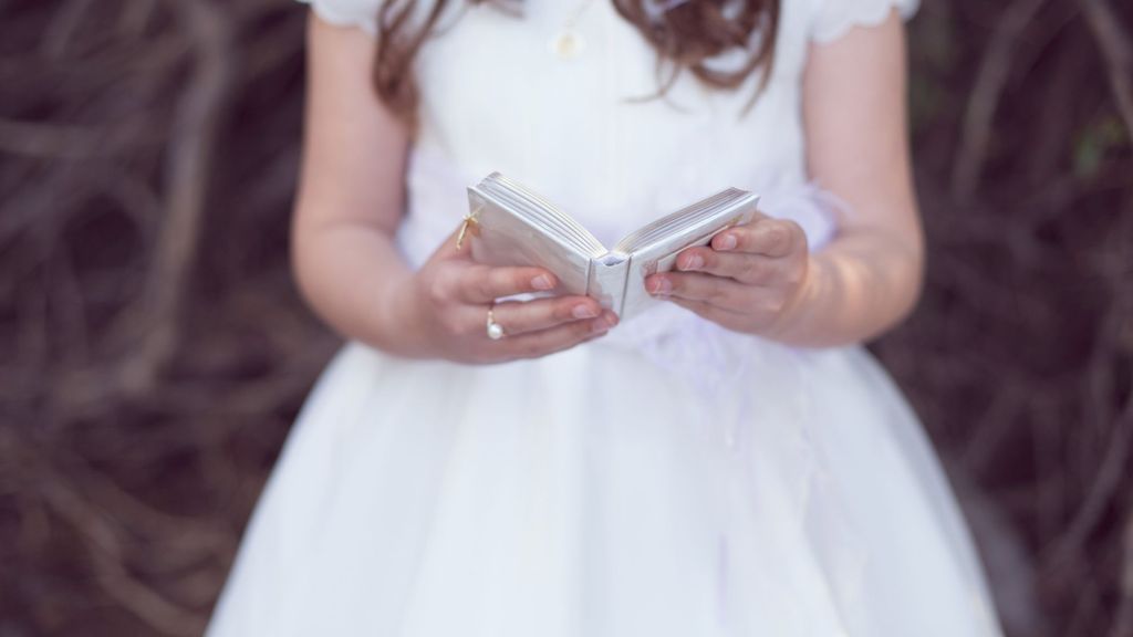 La carta de una niña a Jesús antes de su comunión que arrasa en la Red: "La vida es muy injusta"