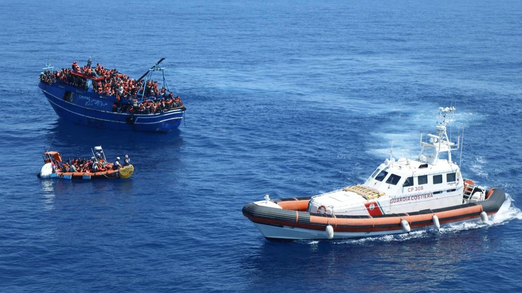 Rescatan 599 migrantes en aguas del Mediterráneo en uno de los mayores salvamentos del año