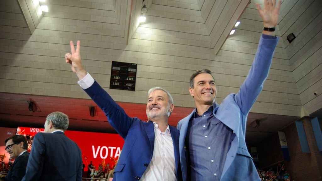 Sánchez cerró campaña en Barcelona junto a su candidato Jaume Collboni