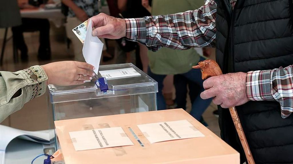 La participación en las elecciones municipales a las 14.00 horas es del 36,22 %