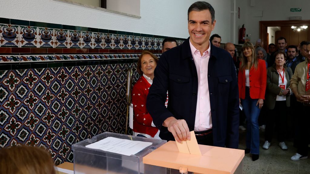 Pedro Sánchez anima a votar en "positivo", entre gritos de apoyo e insultos: "Que te vote Txapote"