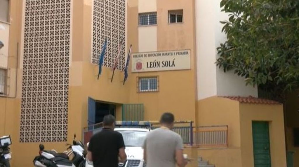 Se presentan en un colegio de Melilla exigiendo su derecho a voto cuando lo hbaían ejercido por correo