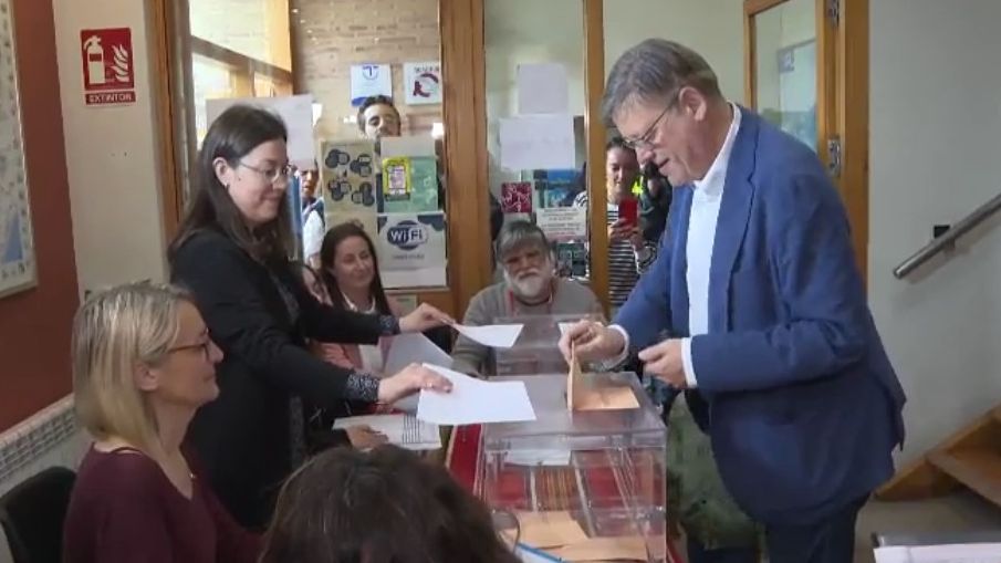 Ximo Puig vota en Morella: “Espero que voto a voto, la Comunidad Valenciana continúe avanzando”