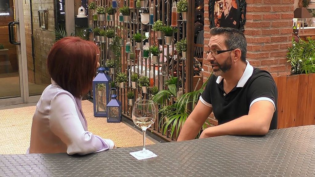 Almudena y Tomás durante su cita en 'First Dates'