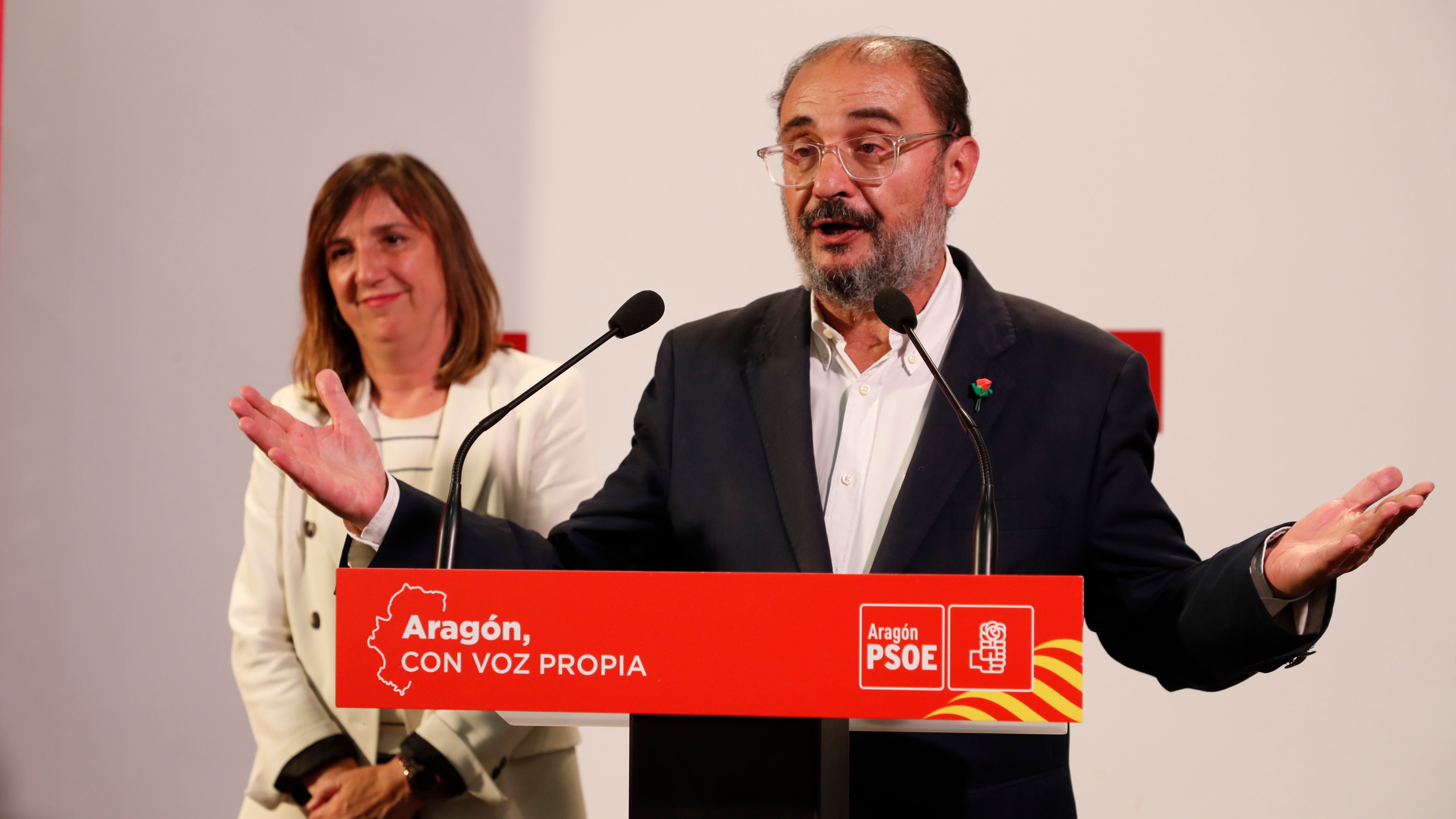 Lambán ante la derrota: el tsuami nos ha arrasado, tendré que pensar en qué puedo ser útil