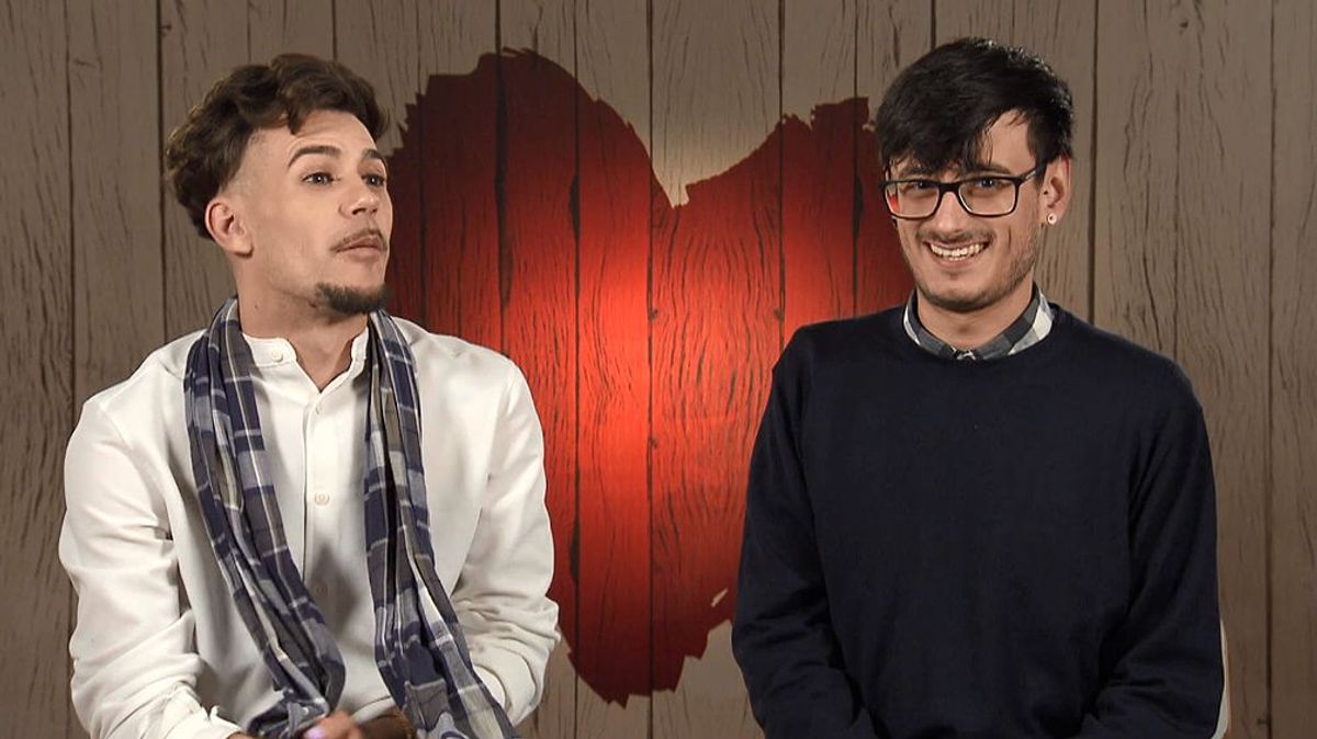 Miguel no ve claro lo de vivir en el pueblo en ‘First Dates’: “En las casas grandes hay mucho trabajo, mejor el chalet para los fines de semana”