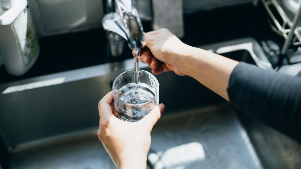 Beber agua: bueno, bonito y barato.