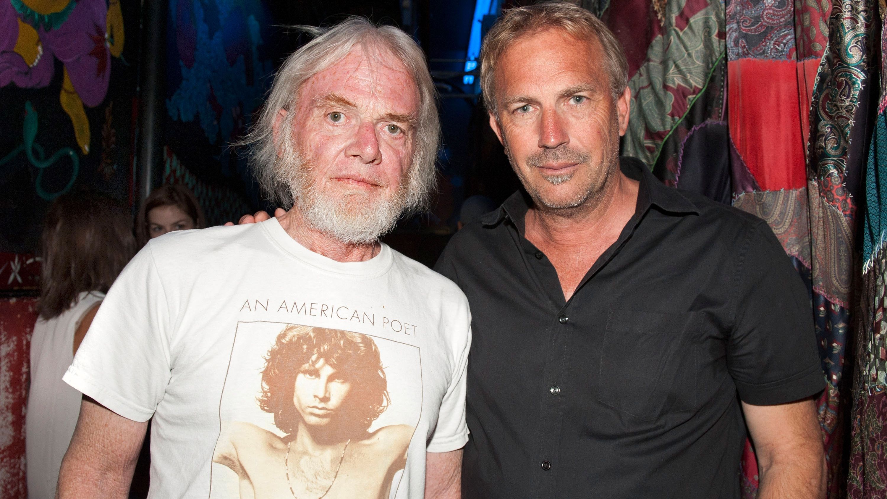Blake y Costner en 2011. Guionista y actor mantuvieron su amistad hasta la muerte del primero, en 2015.